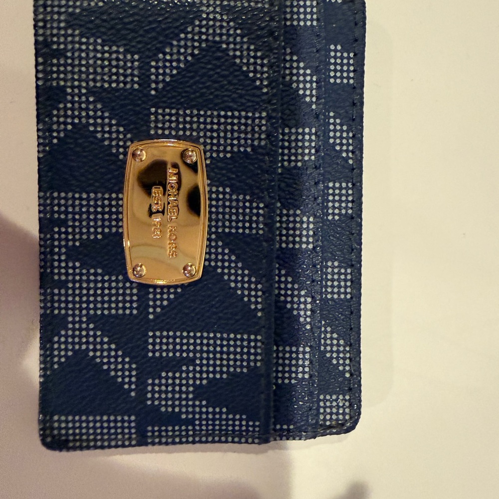 Michael Kors Jet Set Travel Signature Card Case